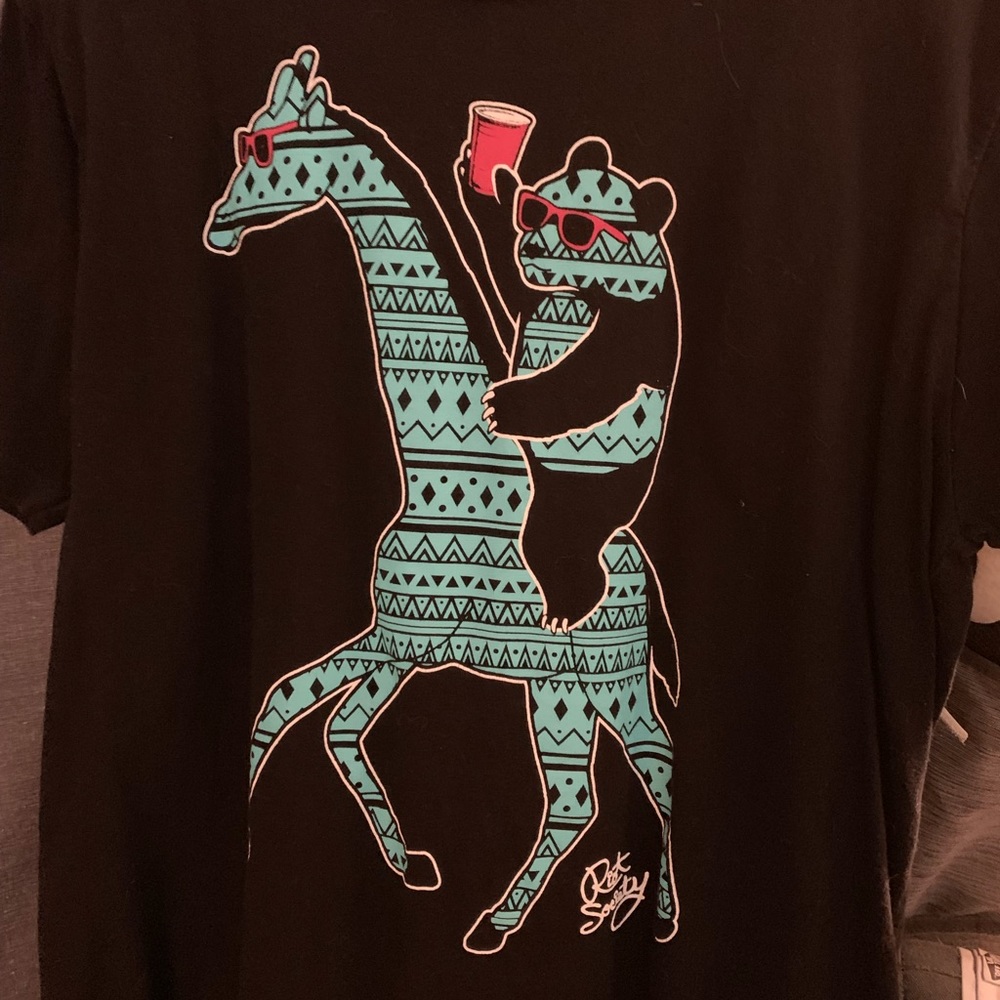 NWOT riot society shirt. Panda/giraffe Aztec